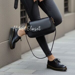 Dr. Martens Leona Lo Platform Oxford Shoes Black Leather Lug Sole Size 10 NWB